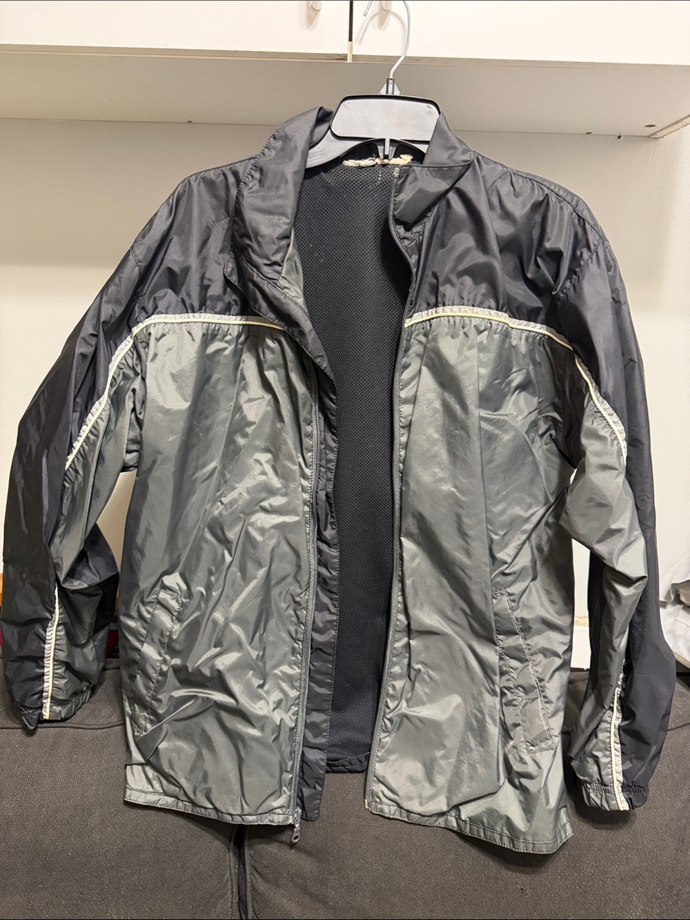 Men's Lightweight Grey/Black Windbreaker Jacket